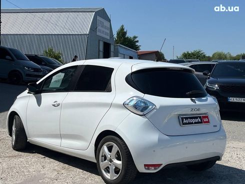 Renault Zoe 2017 белый - фото 7