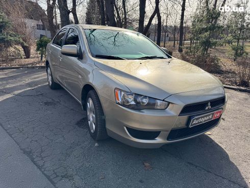 Mitsubishi Lancer 2008 бежевый - фото 3