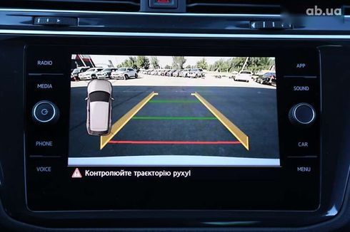 Volkswagen Tiguan 2020 - фото 18