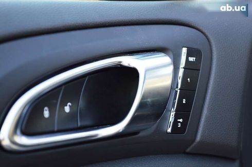 Porsche Cayenne 2012 - фото 20