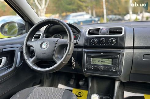 Skoda Fabia 2009 - фото 18