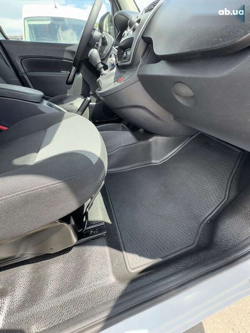 Renault Kangoo 2020 - фото 29