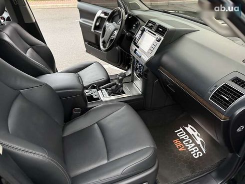 Toyota Land Cruiser Prado 2020 - фото 27