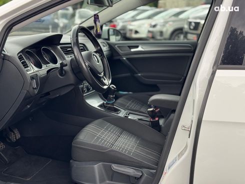 Volkswagen Golf 2015 белый - фото 15