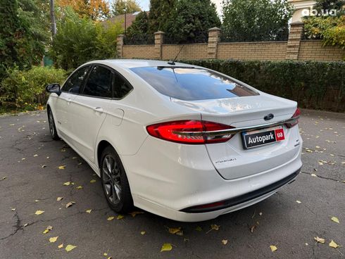Ford Fusion 2017 белый - фото 8
