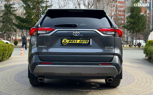 Toyota RAV4 2021 - фото 6