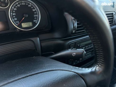 Volkswagen Passat 2003 - фото 28