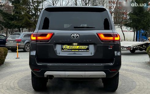 Toyota Land Cruiser 2022 - фото 6