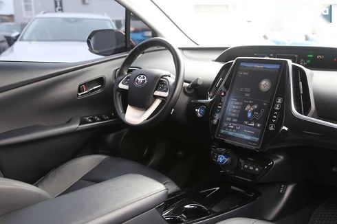 Toyota Prius 2016 - фото 13