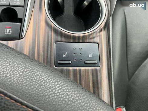 Toyota Camry 2019 - фото 30