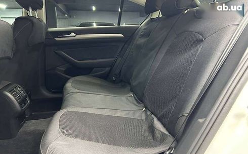 Volkswagen Passat 2016 - фото 19