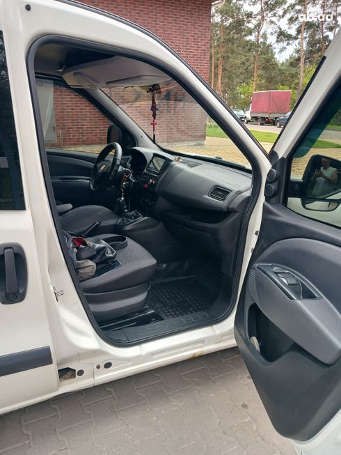 Fiat Doblo 2013 белый - фото 4