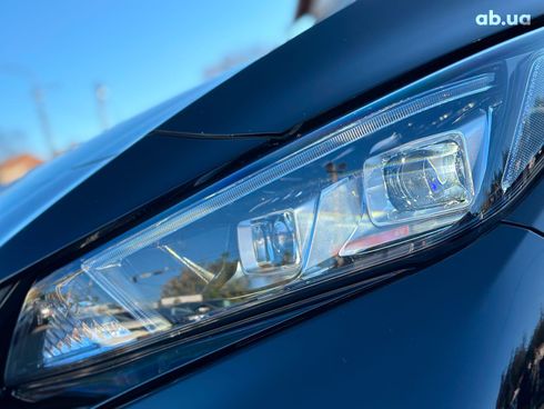 Nissan Leaf 2018 синий - фото 15