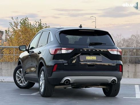 Ford Escape 2021 - фото 16