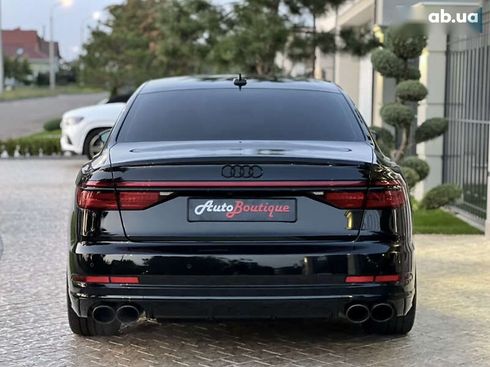 Audi A8 2020 - фото 15