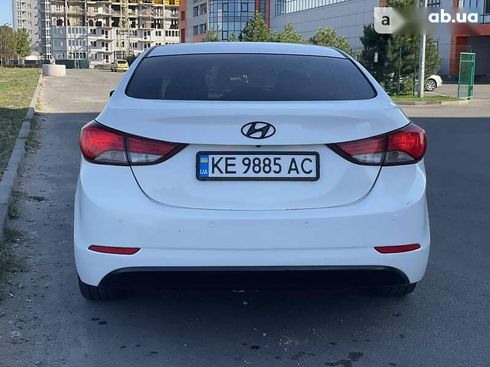 Hyundai Elantra 2014 - фото 6