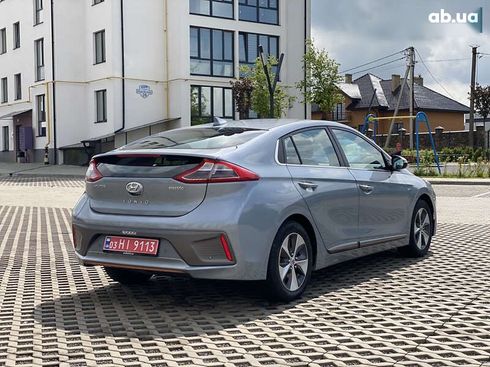 Hyundai Ioniq 2017 - фото 15