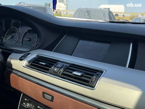 BMW 5 серия 2013 белый - фото 55