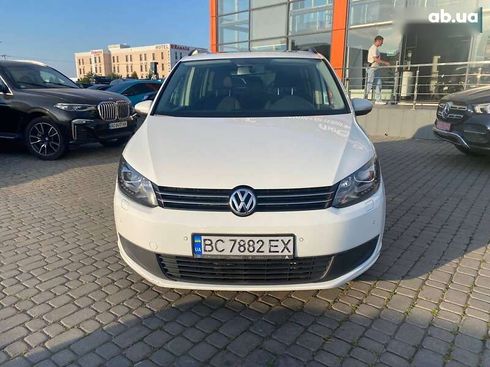 Volkswagen Touran 2015 - фото 2