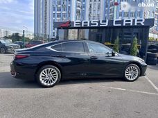 Продаж вживаних Lexus ES в Київській області - купити на Автобазарі