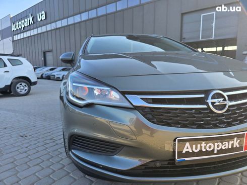 Opel Astra K Hatchback 2017 серый - фото 3