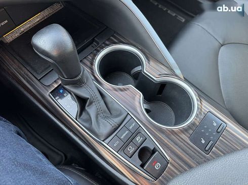 Toyota Camry 2019 - фото 20