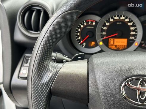 Toyota RAV4 2012 - фото 23