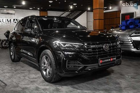 Volkswagen Touareg 2019 - фото 22