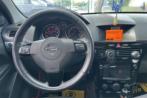 Opel Astra 2010 - фото 20