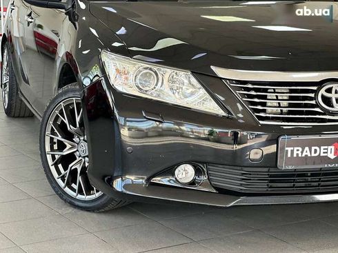 Toyota Camry 2012 - фото 11