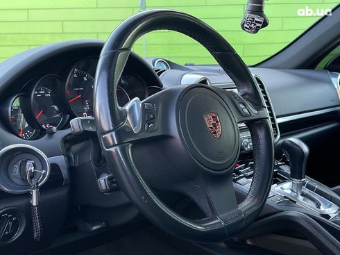 Porsche Cayenne 2012 - фото 12