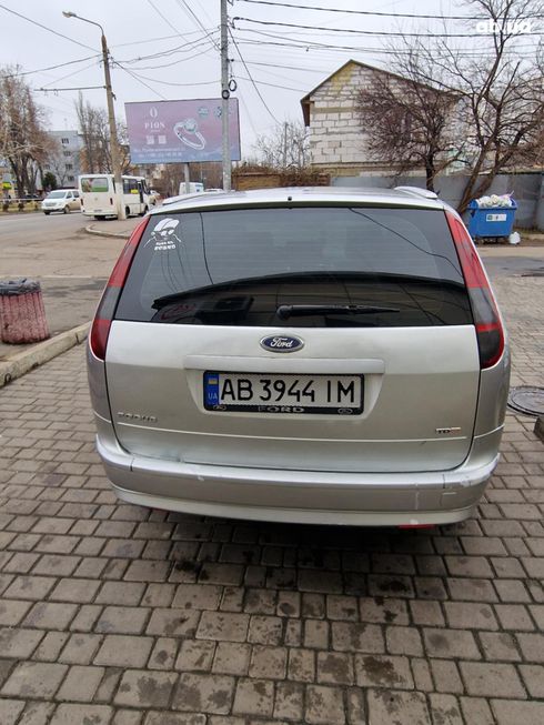 Ford Focus 2006 серебристый - фото 2