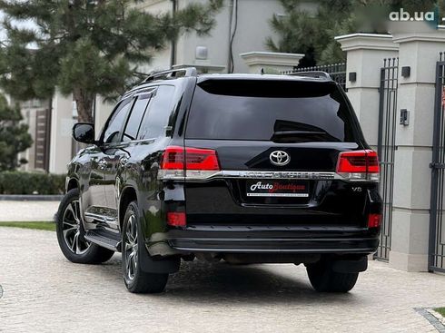 Toyota Land Cruiser 2015 - фото 11