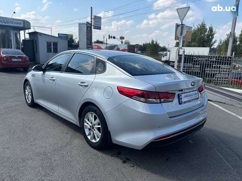 Kia K5 2017 - фото 6