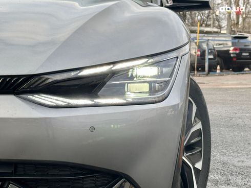 Kia EV6 2023 серый - фото 8