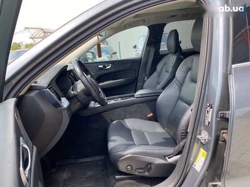 Volvo XC60 2019 - фото 17