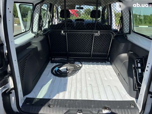 Renault Kangoo 2019 - фото 25