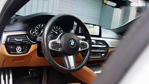 BMW 5 серия 2018 - фото 25