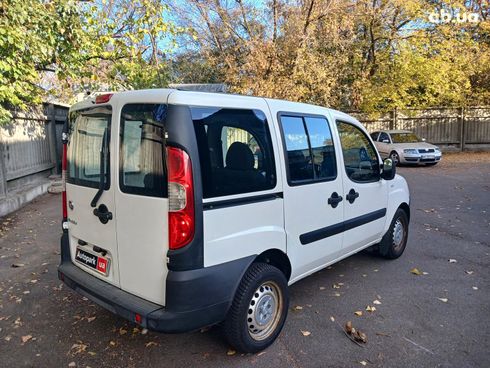 Fiat Doblo 2013 белый - фото 5