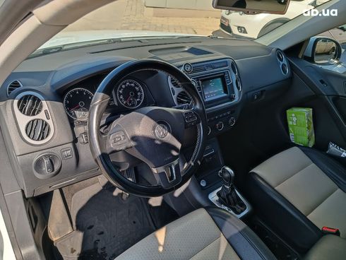 Volkswagen Tiguan 2016 белый - фото 22
