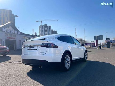 Tesla Model X 2019 - фото 11