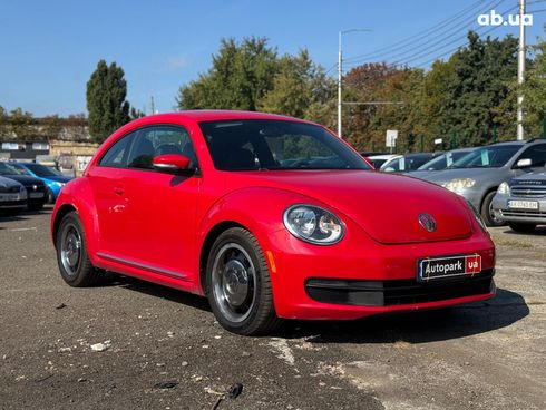 Volkswagen Beetle 2012 красный - фото 12