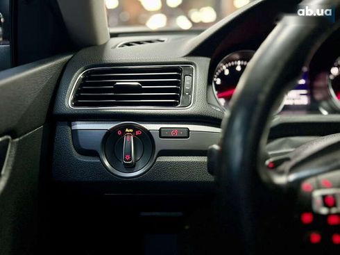 Volkswagen Passat 2018 - фото 23