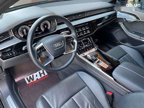 Audi A8 2021 - фото 11