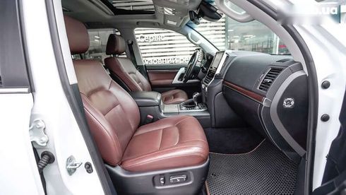 Toyota Land Cruiser 2016 - фото 6