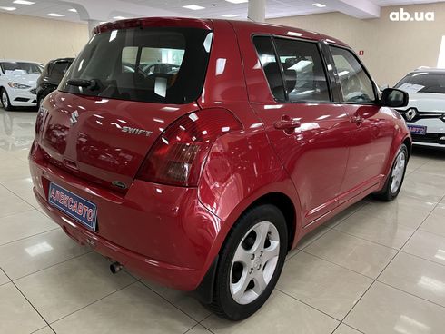 Suzuki Swift 2005 красный - фото 14