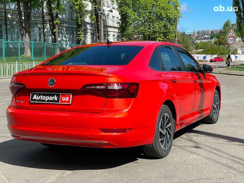 Volkswagen Jetta 2020 оранжевый - фото 10