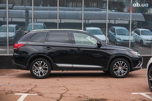 Mitsubishi Outlander 2018 - фото 2