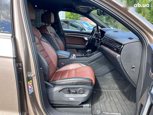 Volkswagen Touareg 2019 - фото 29