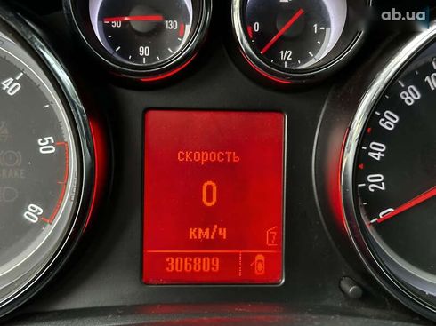 Opel Astra 2011 - фото 14